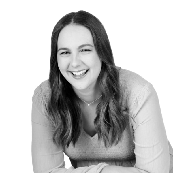 Tessa's headshot in black & white